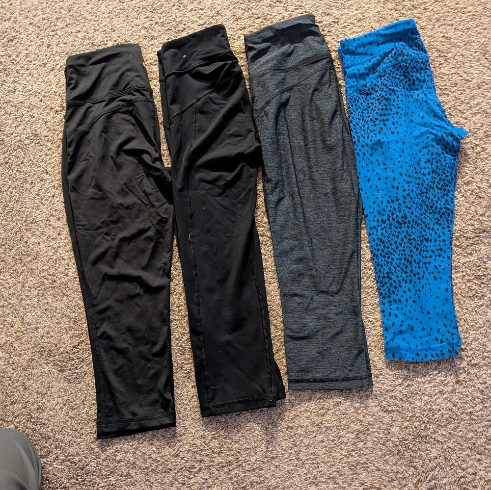 Women's Black, Gray, and Blue Patterned Capris